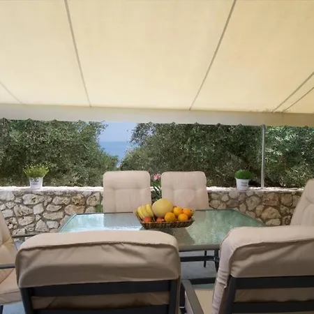 Pinelopi's In Lourdata Village! Holiday home Lourdata (Kefalonia)